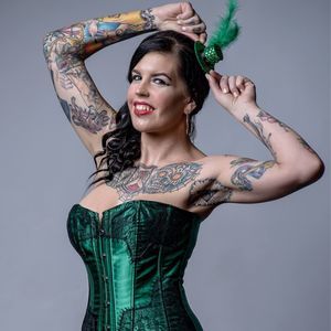 Meet your Posher, Sindi ray